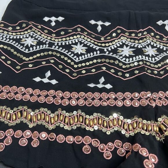 Forever 21 Black shorts with sequins Lined Size L - Picture 5 of 11